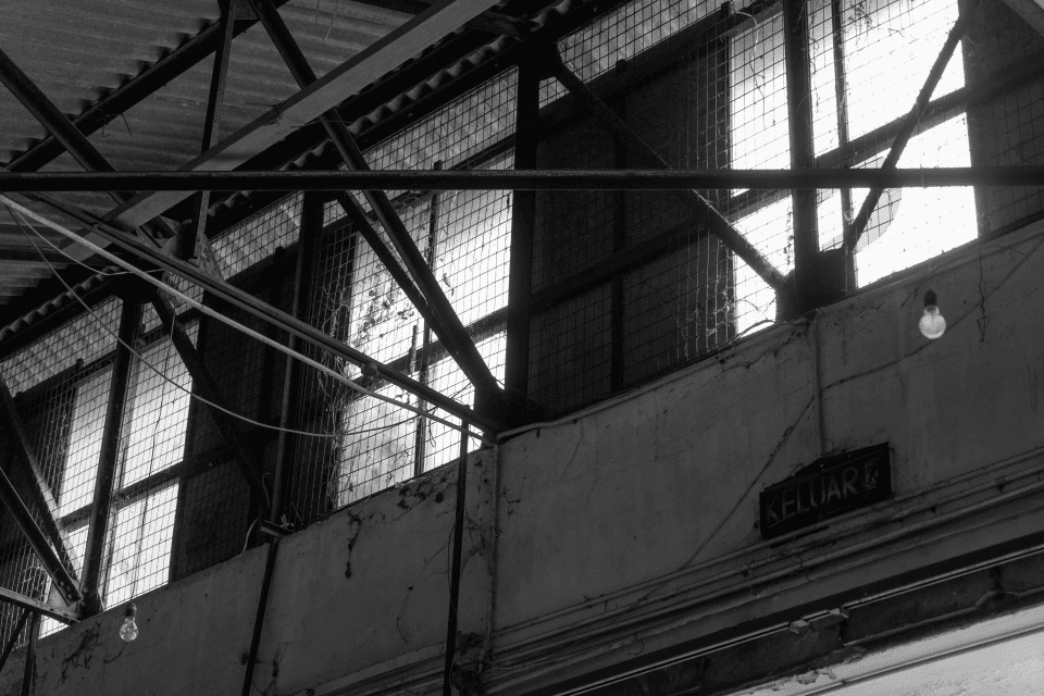 Zona Tekno archive frame 8